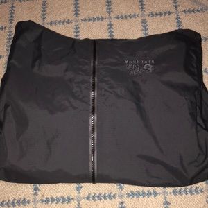 Mountian Hardware Rain Clay